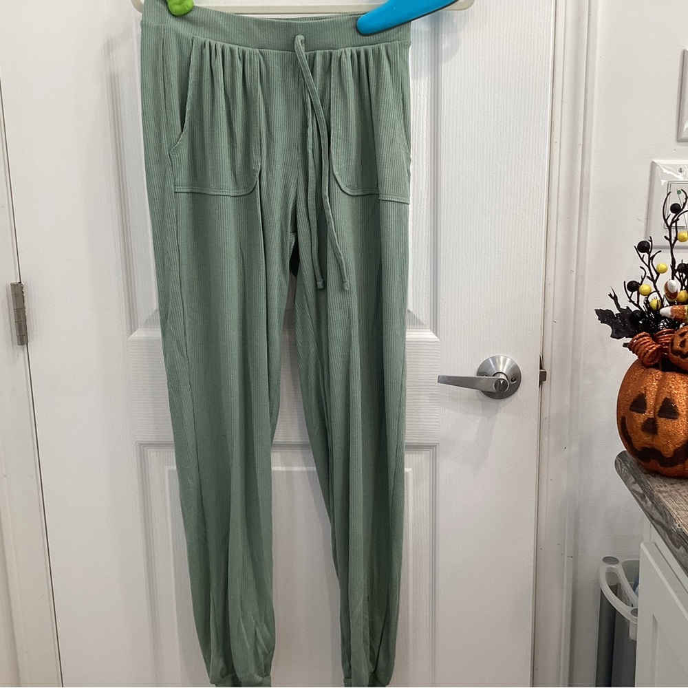 Primark sage colored leisure pants